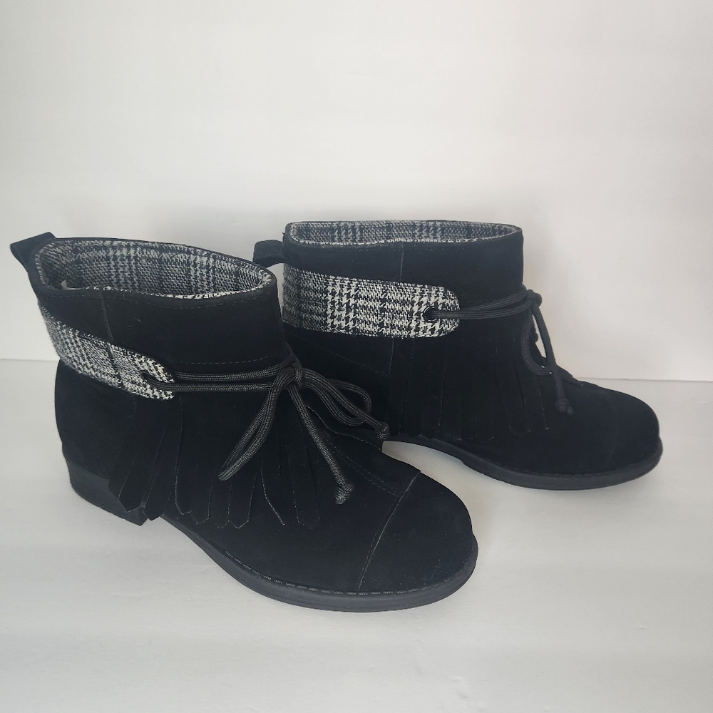 Muk Luks Lynsey Lace Up Plaid Fringe Winter Boots Ankle Booties Black. Sz9